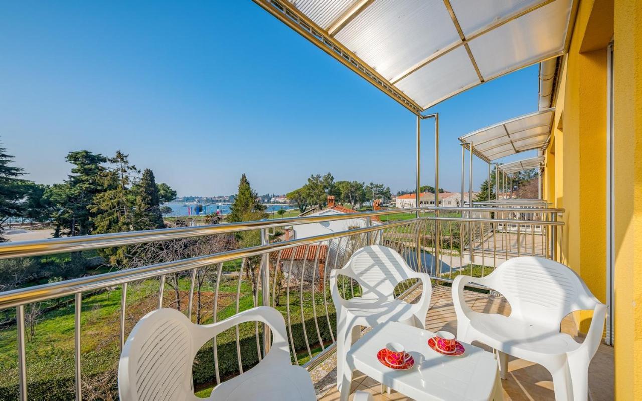 Valessia House With Apartment Umag Exterior foto